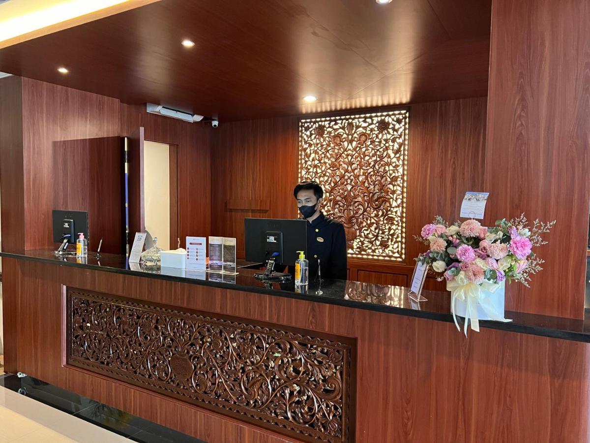 Le Semar Hotel Karawaci Dahung Exterior foto